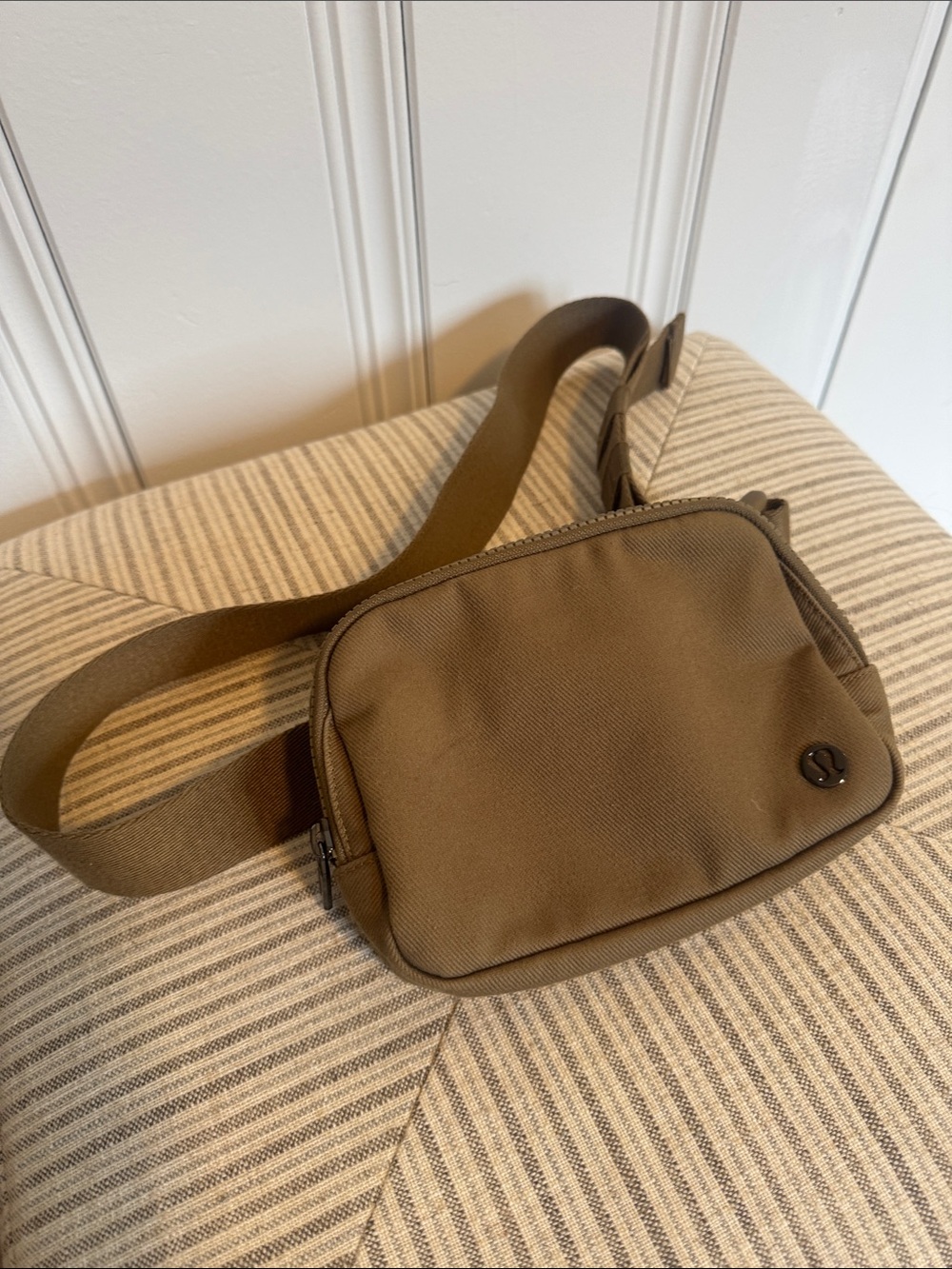 lululemon athletica Olive Green Crossbody Belt Bag